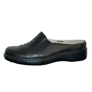 Auditions Black Leather Slip On Loafers Flats Size 6 Wide